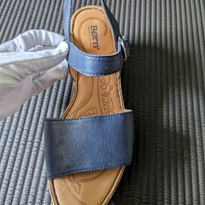 NWOT Born navy leather and cork platform sandal size 11
